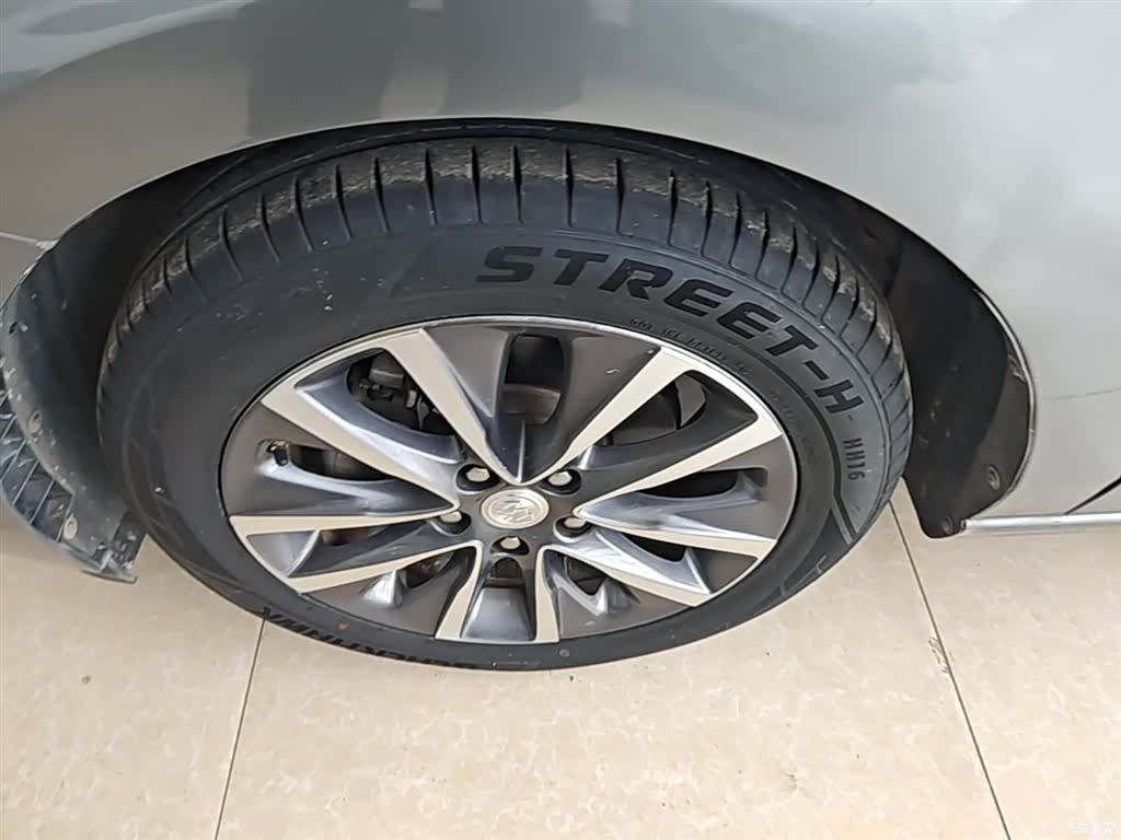 Buick GL6, 2018 23