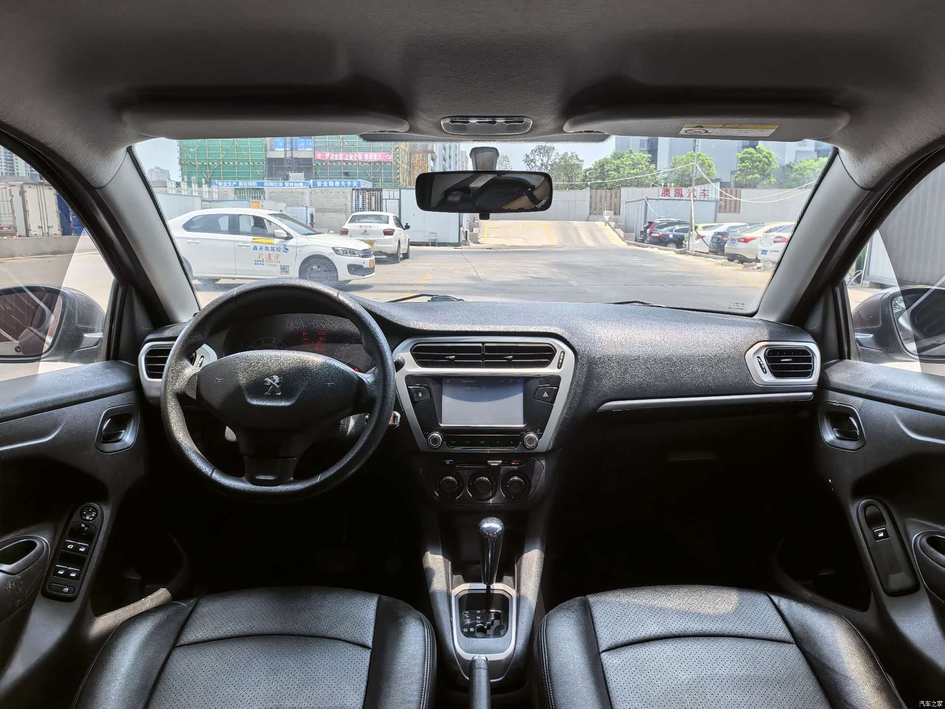 Peugeot 301, 2014 все фото