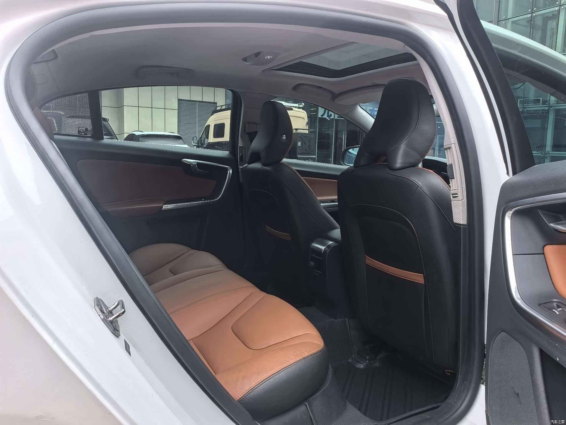 Volvo S60, 2019 7