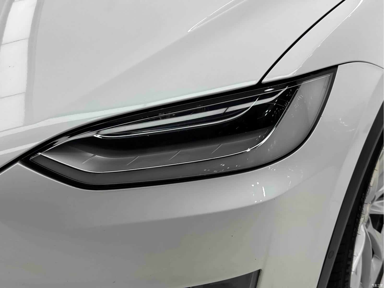 Tesla Model X, 2021 11