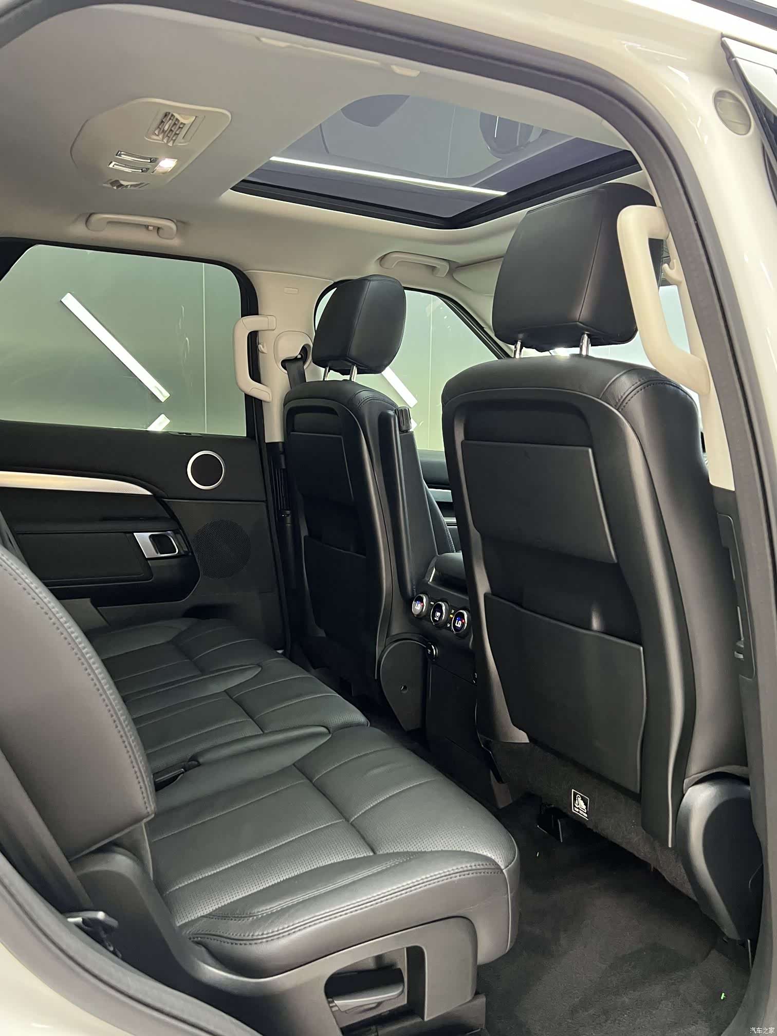 Land Rover Discovery, 2020 13