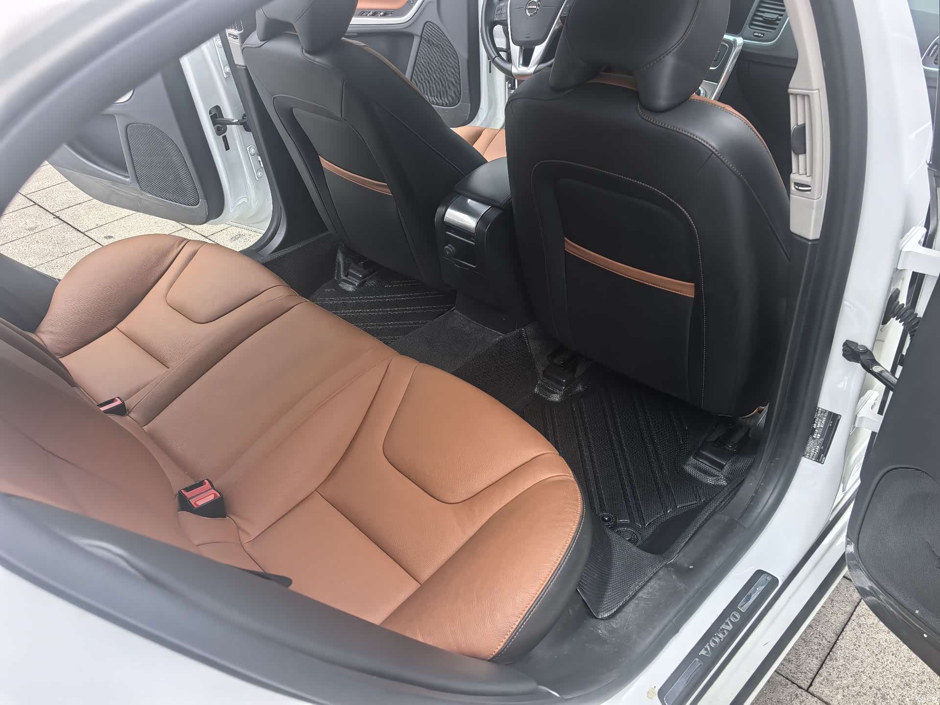 Volvo S60, 2019 9