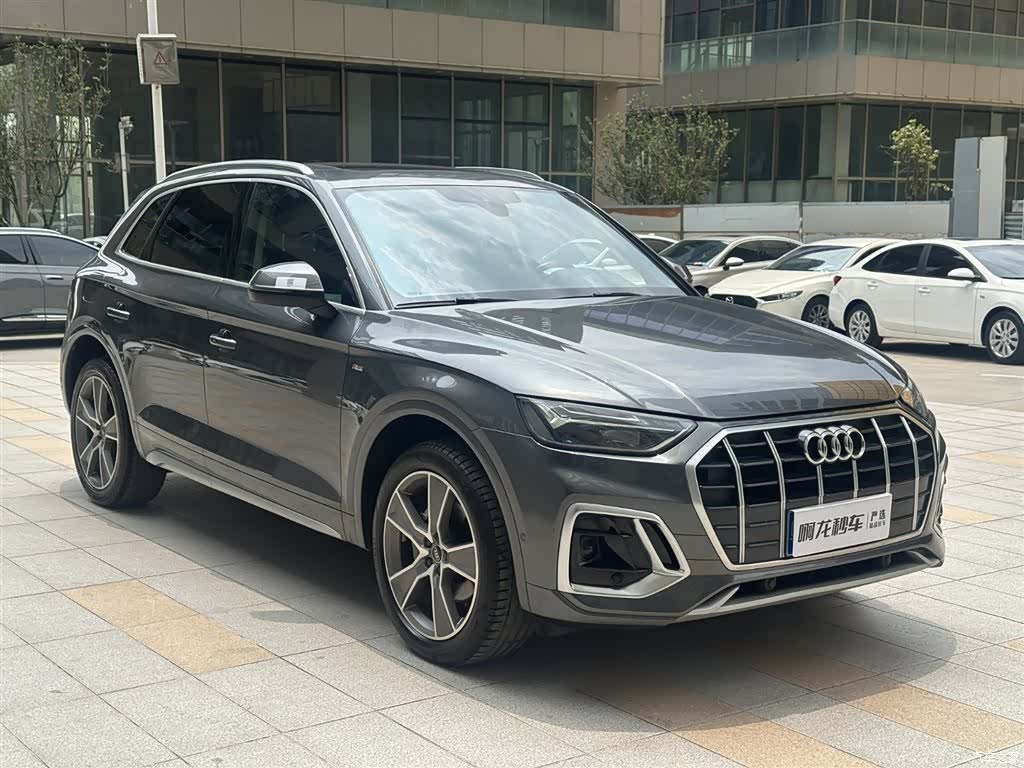 Audi Q5L, 2021 11