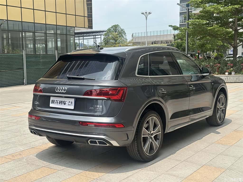 Audi Q5L, 2021 4