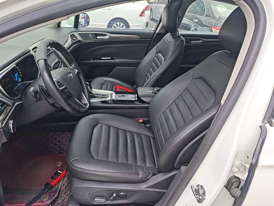 Ford Mondeo 2016, фото 15