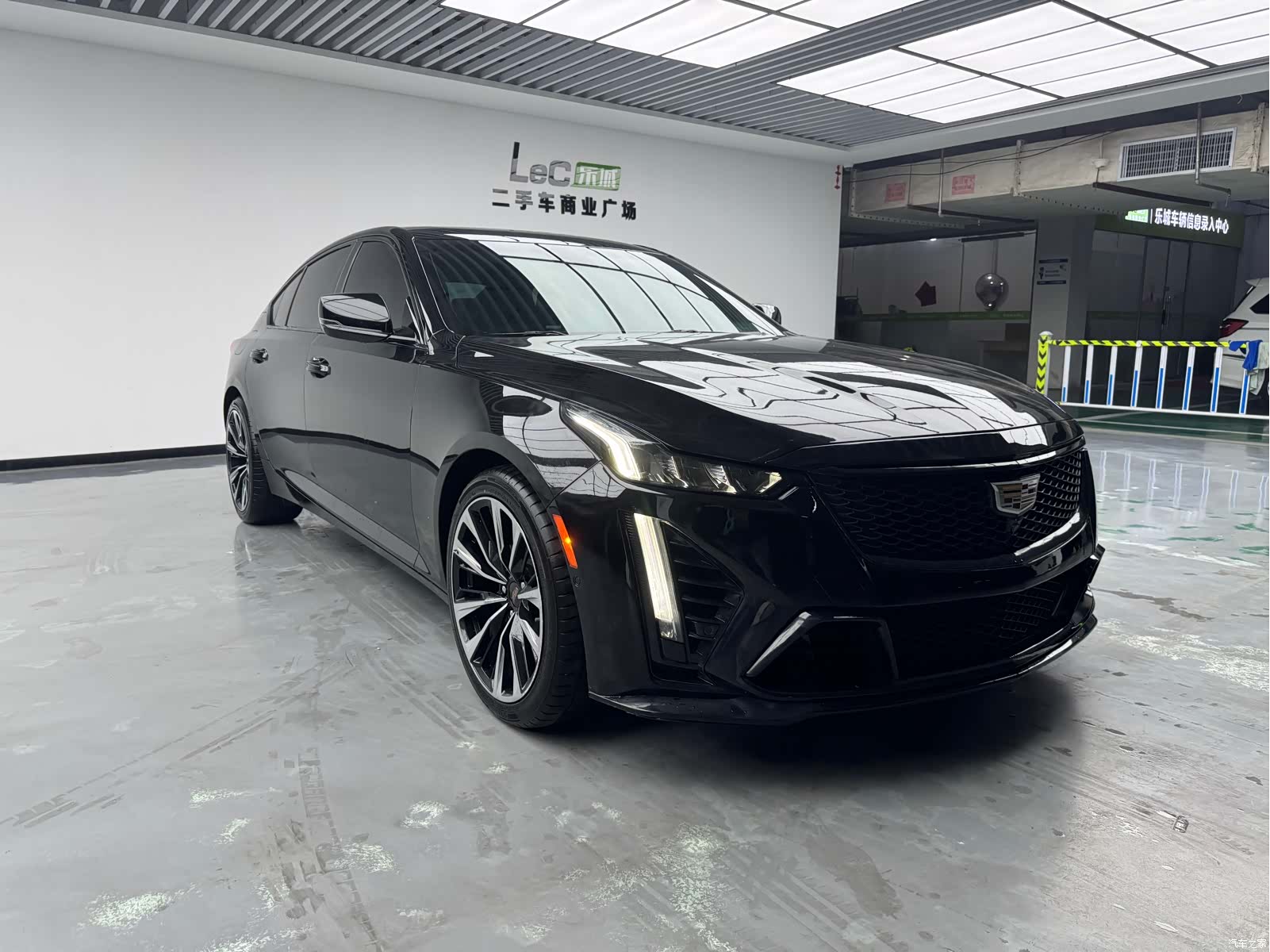 Cadillac CT5, 2023 3