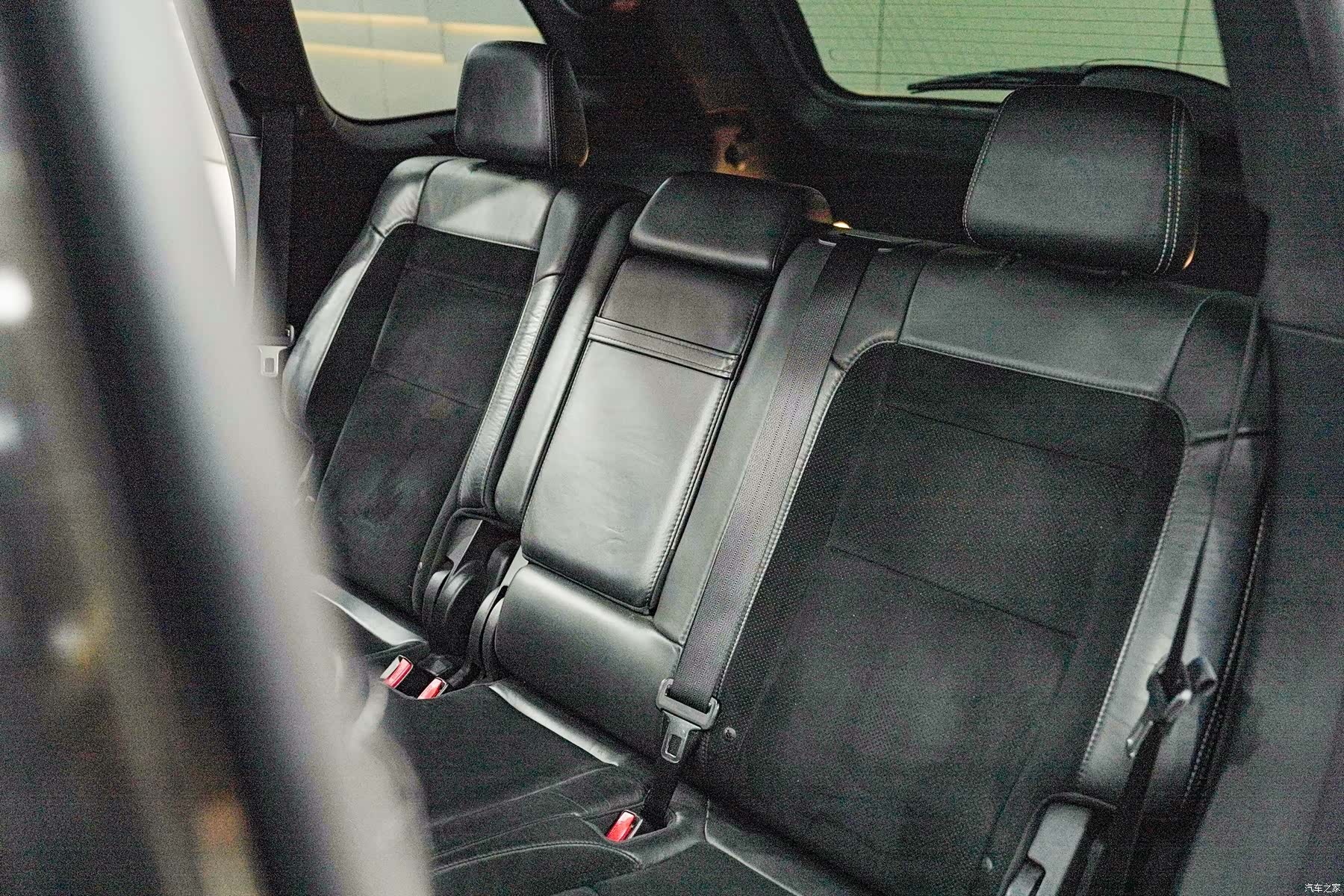 SRT Grand Cherokee, 2012 22