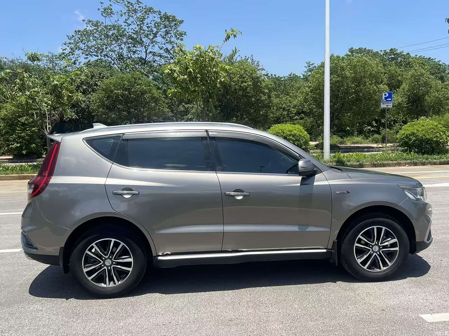 Geely X6, 2019 8