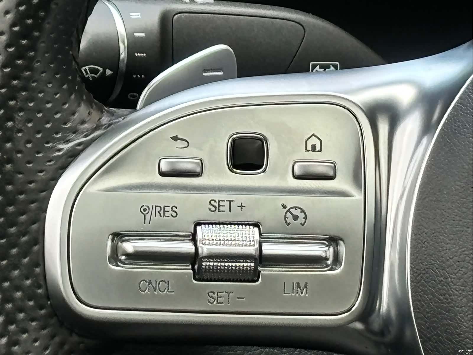 Mercedes-Benz C-Class, 2021 13
