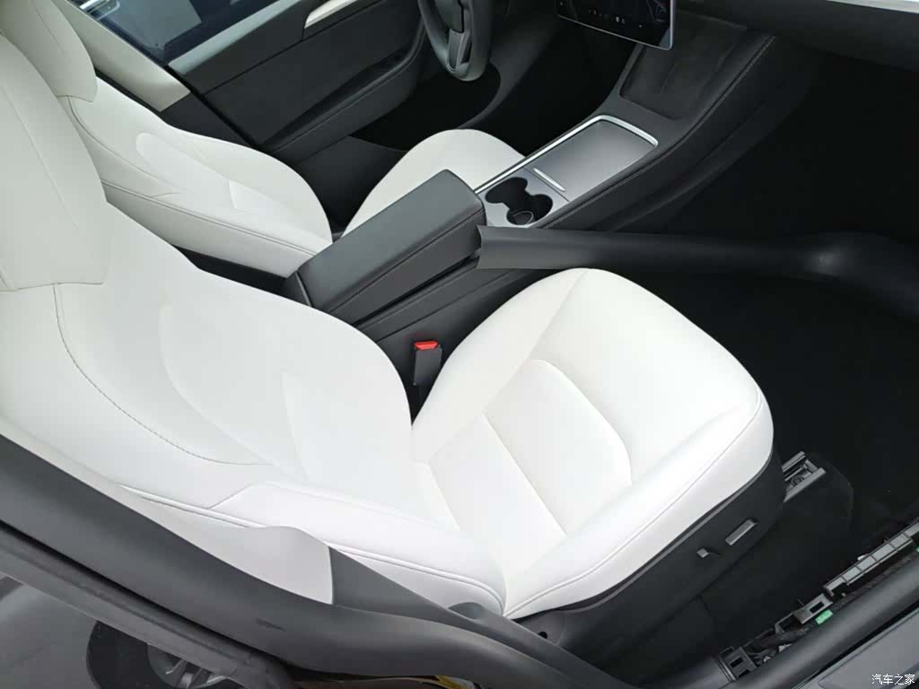 Tesla Model Y, 2021 25