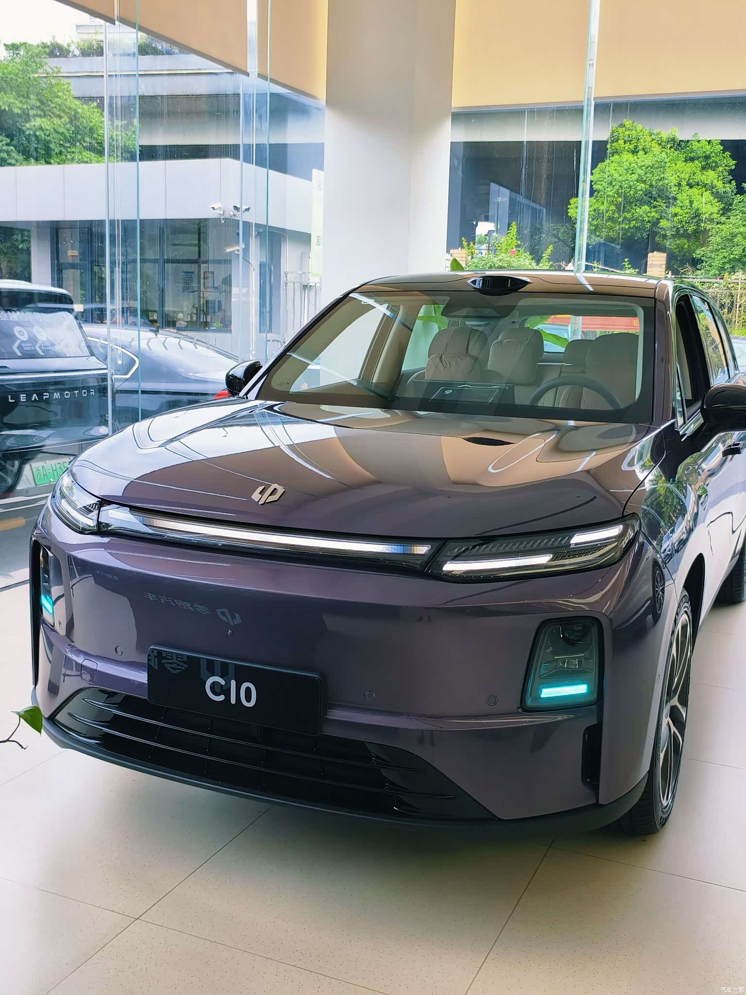 Leapmotor C10