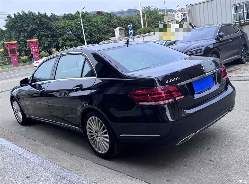 Mercedes-Benz E-Class, 2015 4