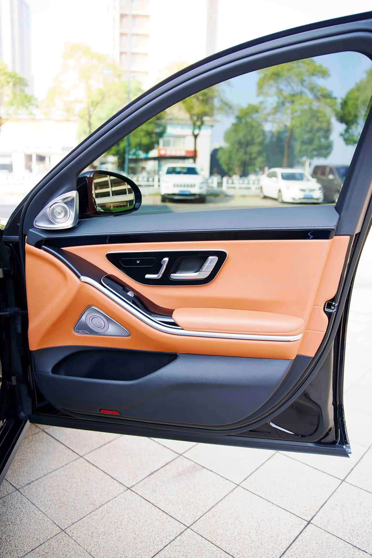 Mercedes-Benz S-Class, 2023 13