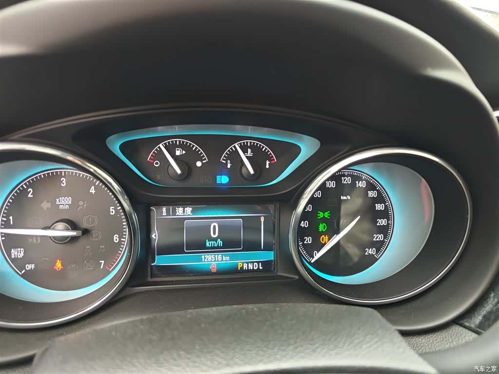 Buick Envision Plus, 2017 12