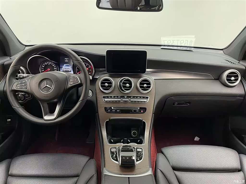 Mercedes-Benz GLC, 2018 13