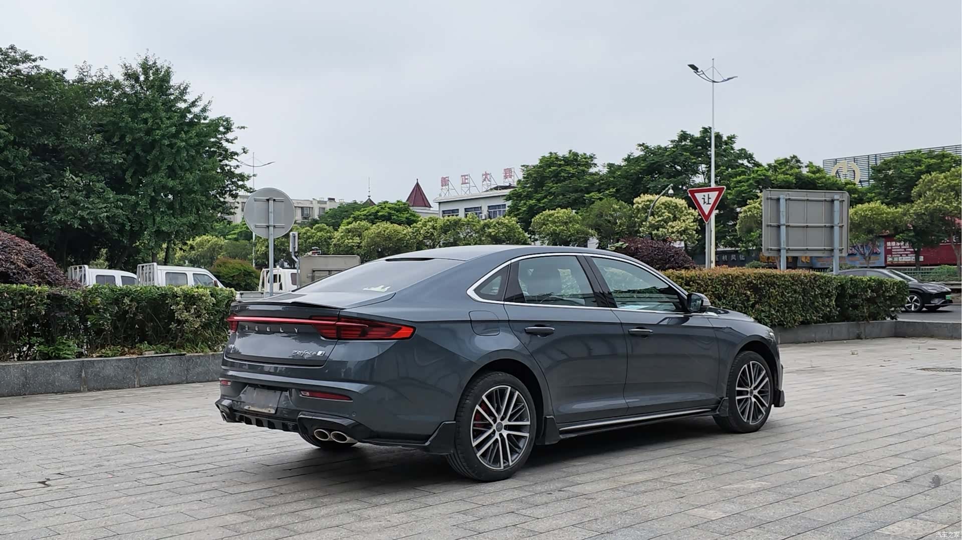 Geely Preface, 2023 16
