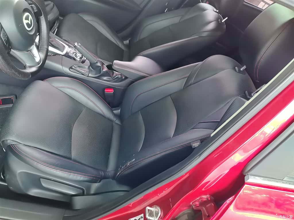 Mazda Mazda3, 2016 8