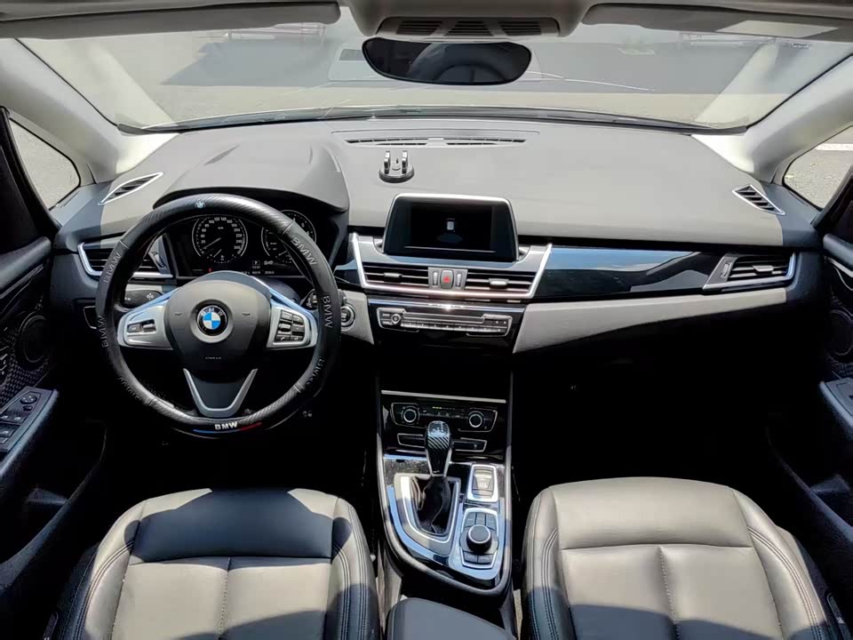 BMW 2 series station wagon