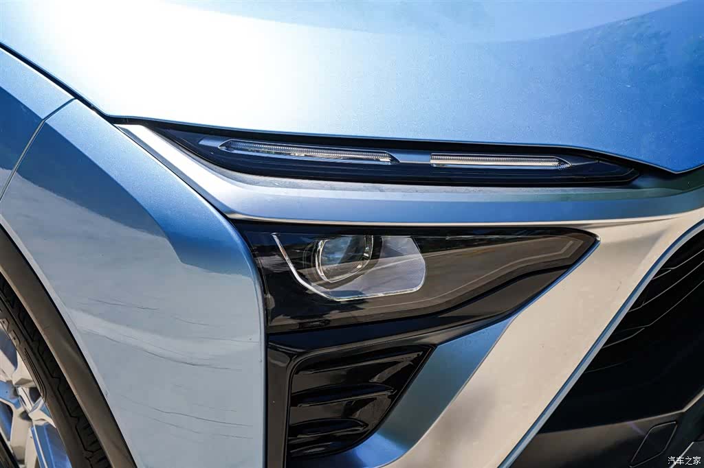 NIO ES8, 2018 21