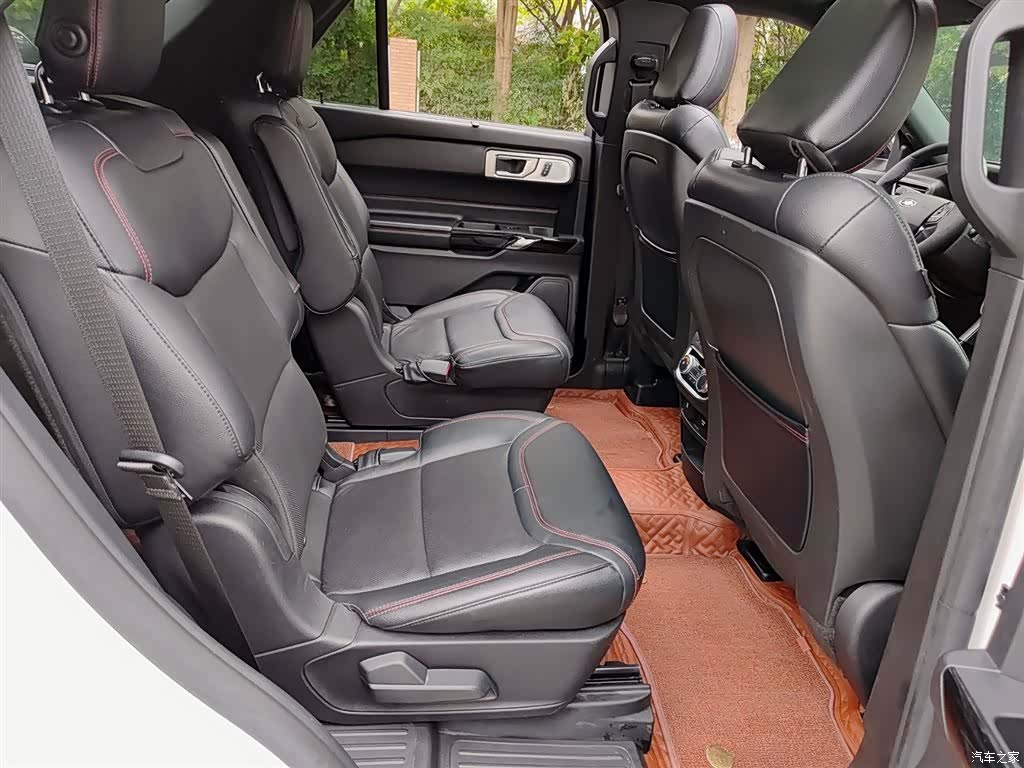 Ford Explorer, 2020 11