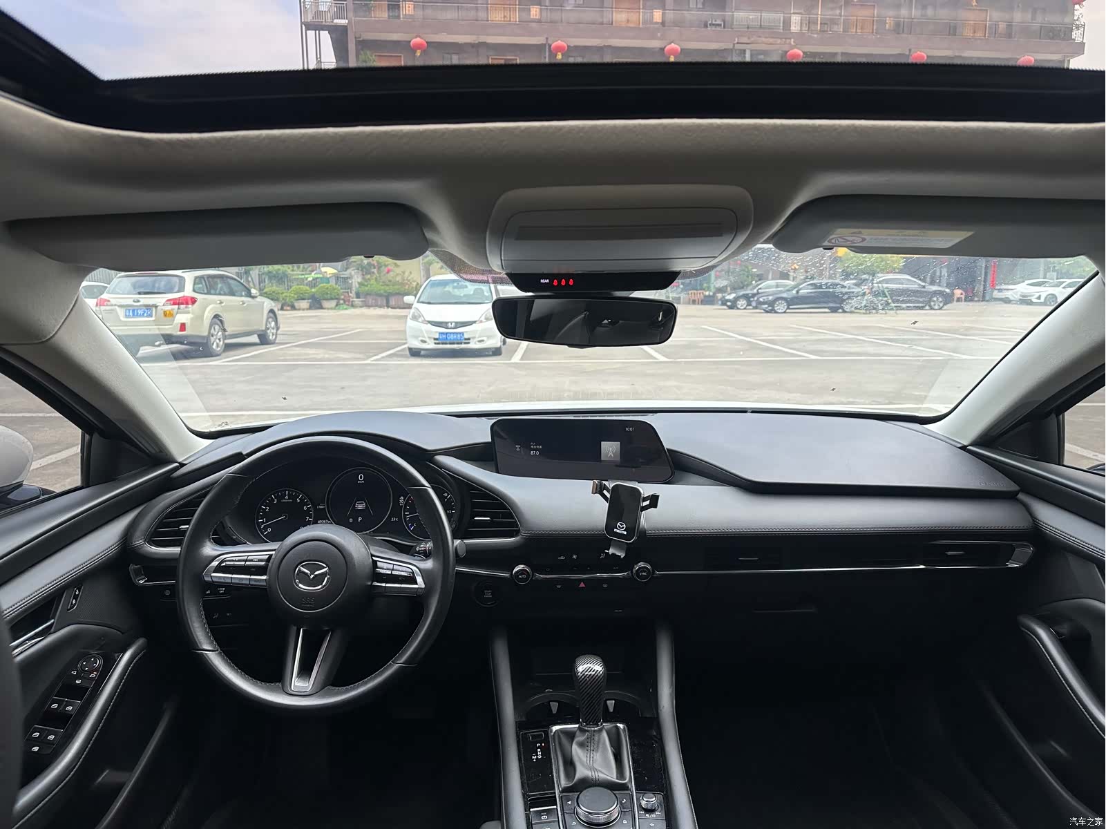 Mazda Mazda3, 2023 22
