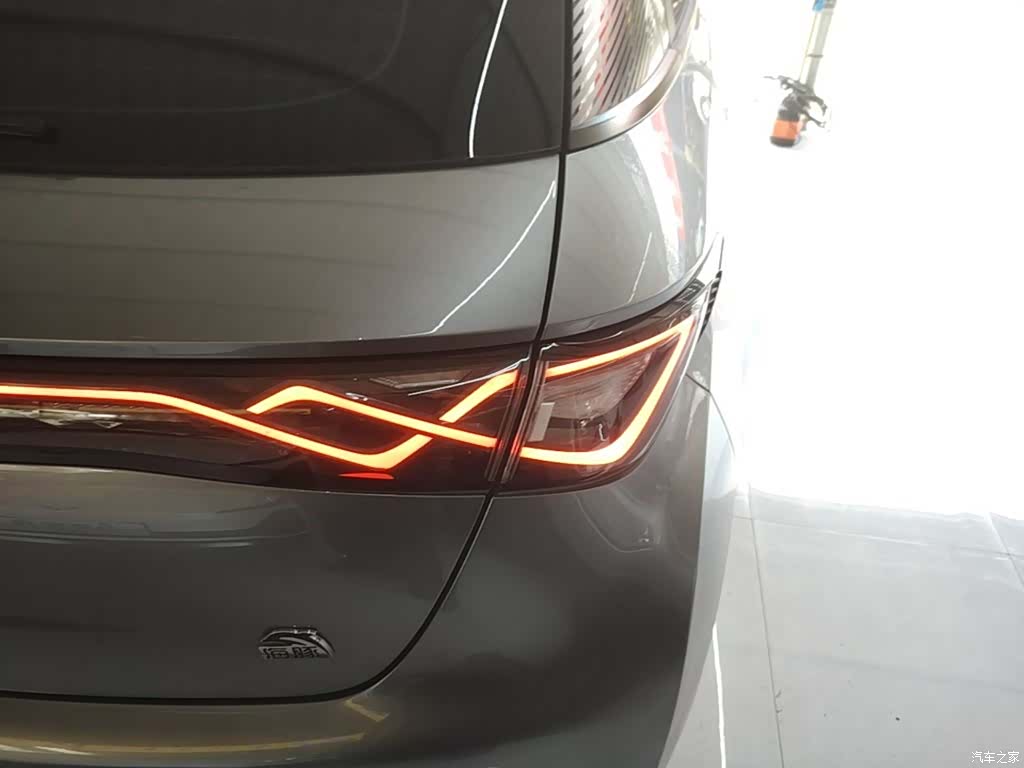 BYD Dolphin, 2023 8