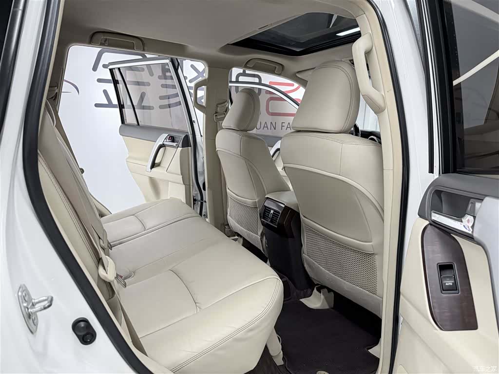 Toyota Prado, 2014 13