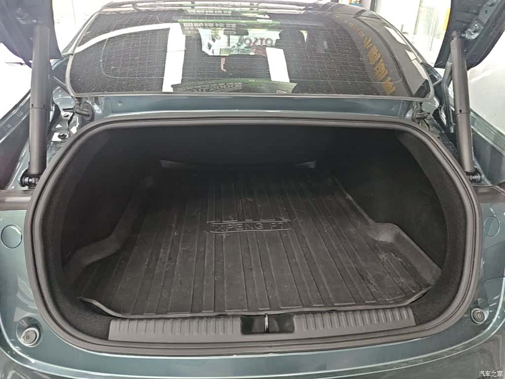 Xpeng P7, 2023 19