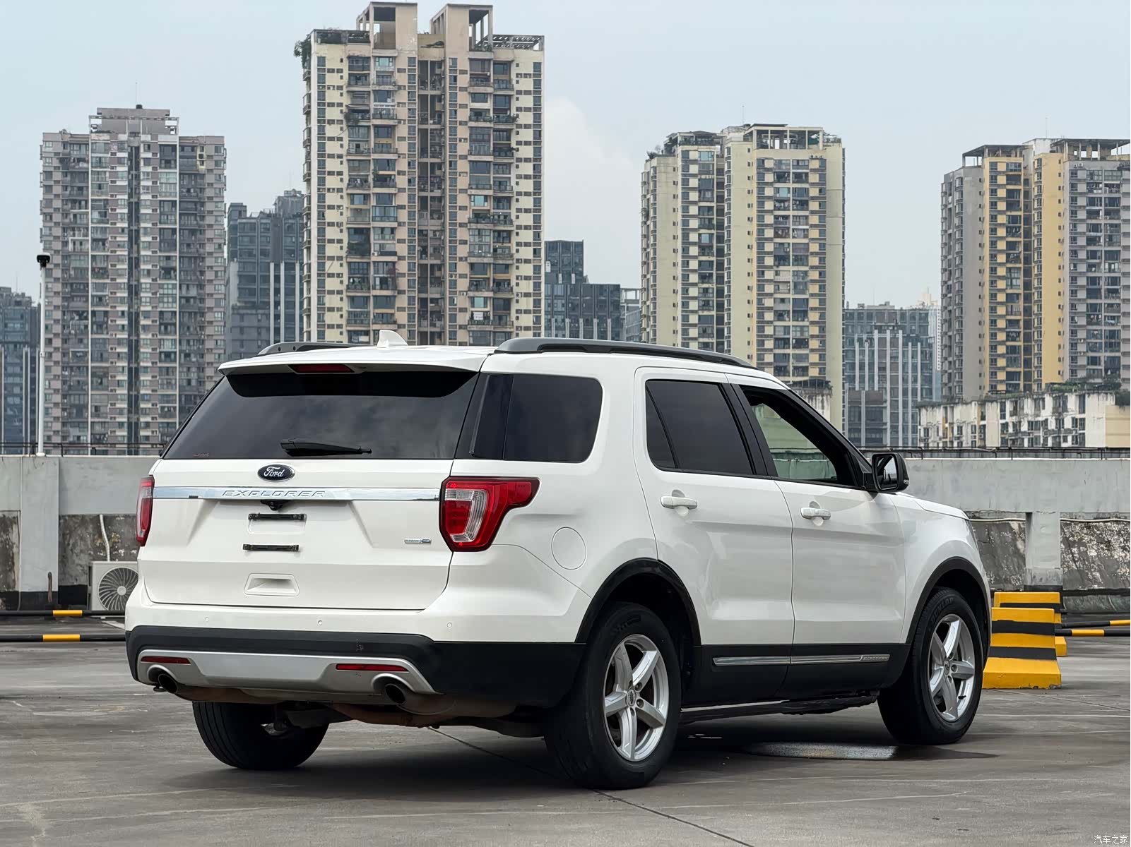 Ford Explorer, 2017 8
