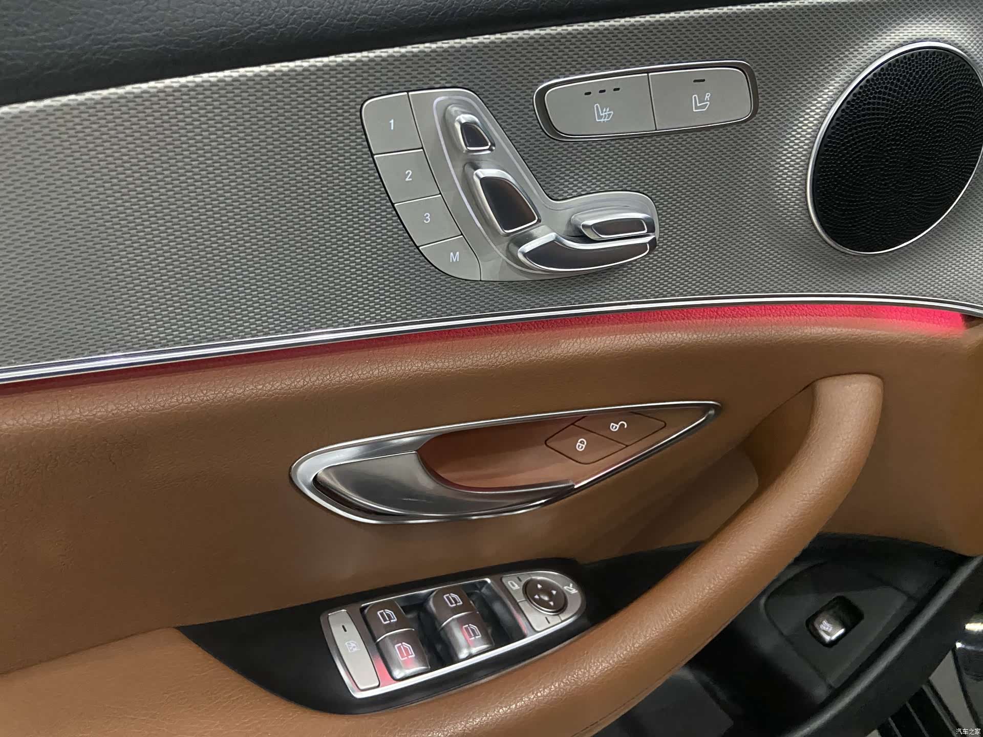 Mercedes-Benz E-Class, 2018 12