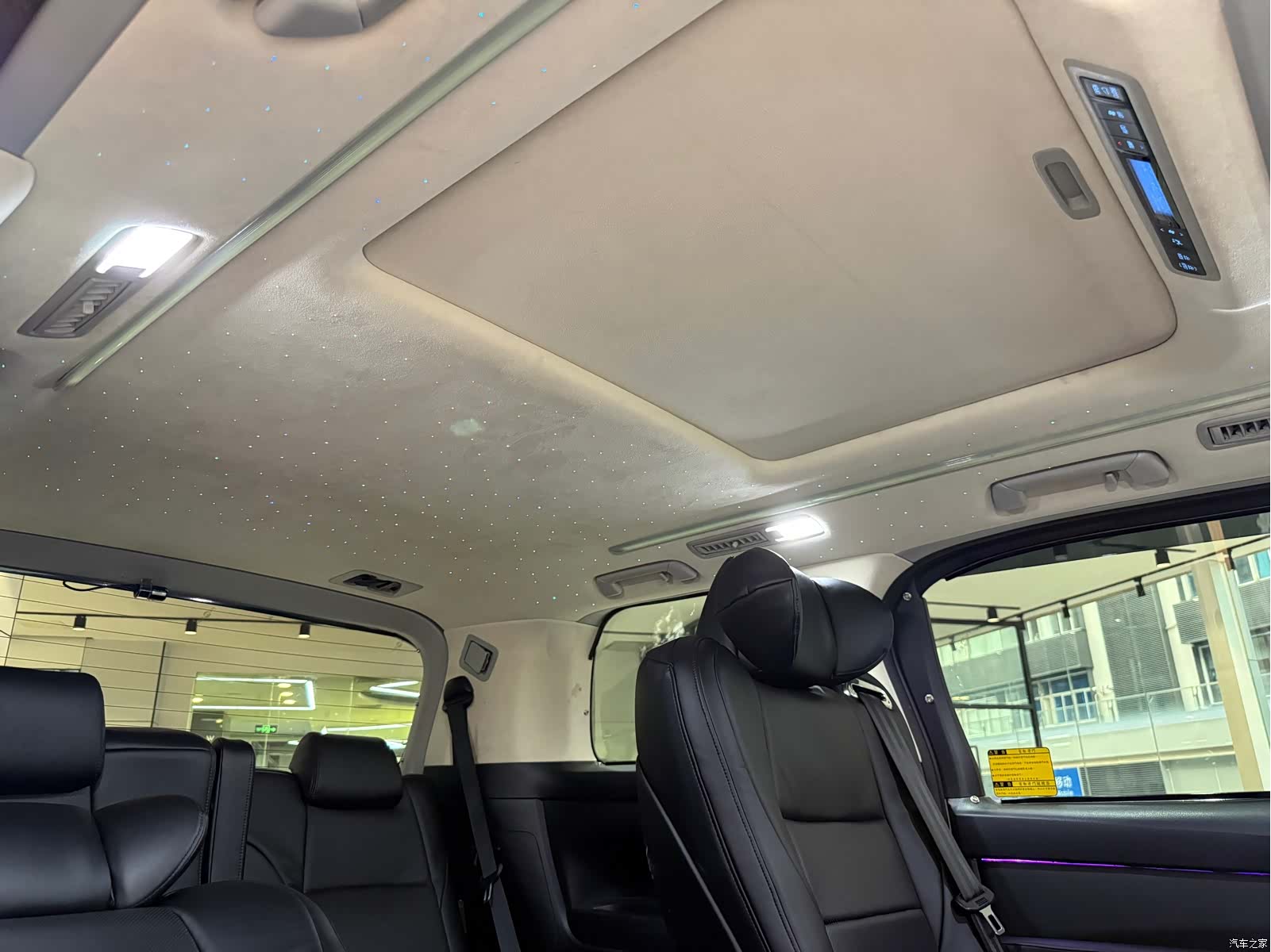 Toyota Alphard, 2018 8