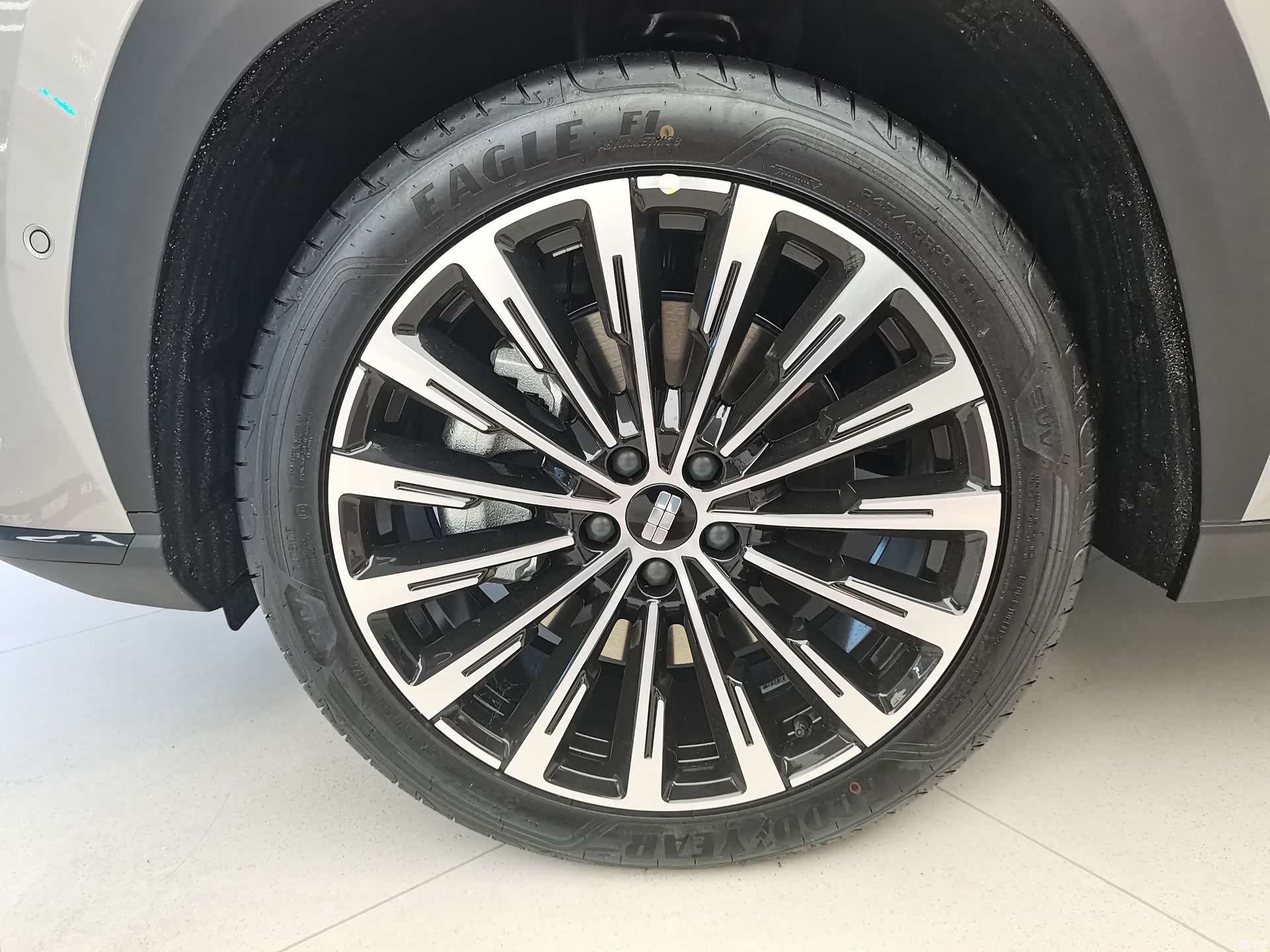 Geely M7, 2026 17