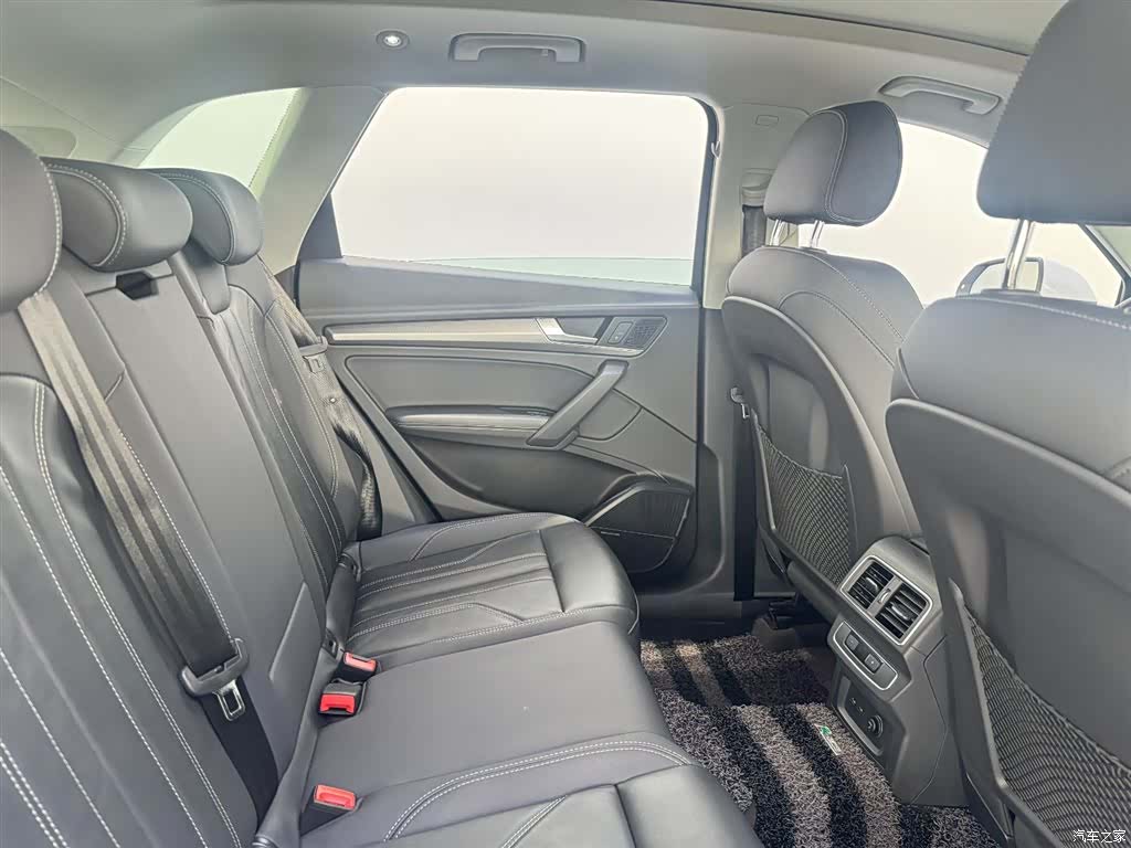Audi Q5L, 2022 8