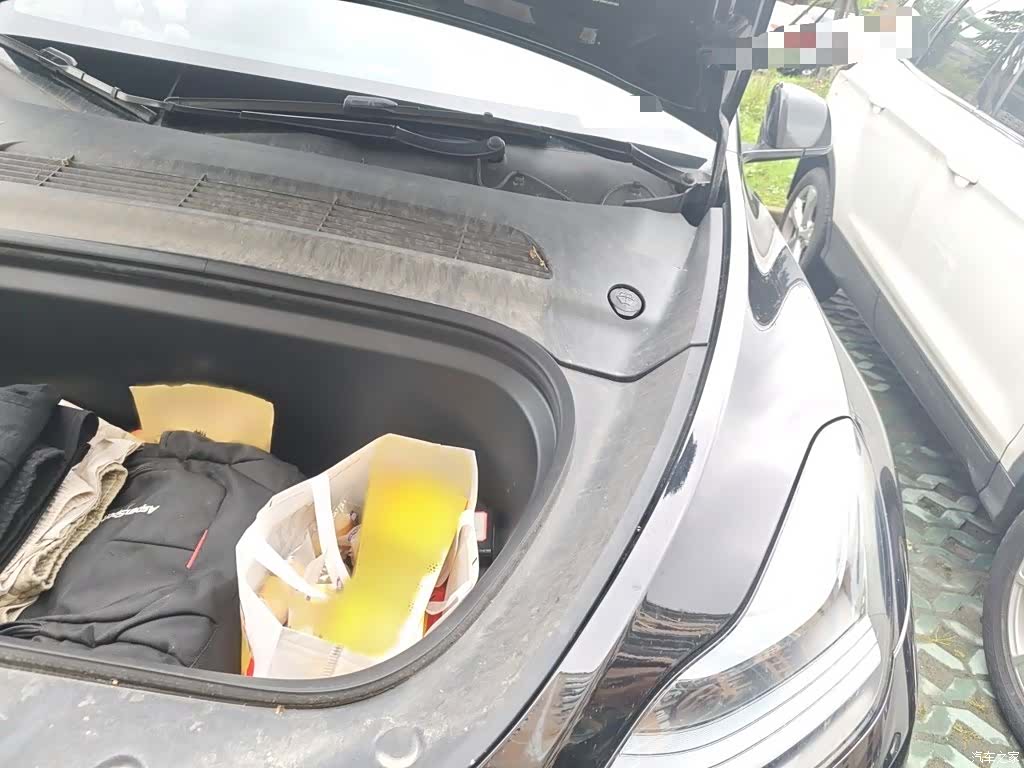Tesla Model Y, 2022 22