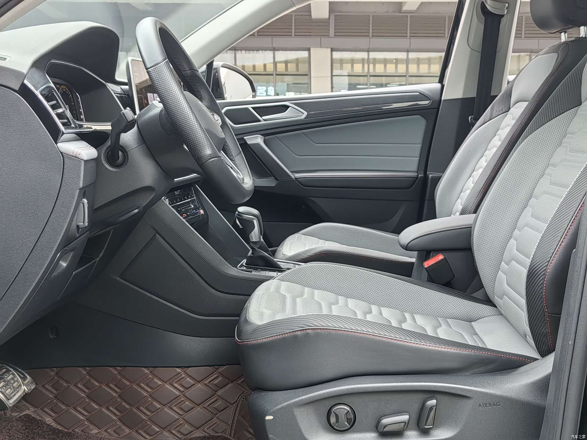 Volkswagen Tiguan, 2023 11