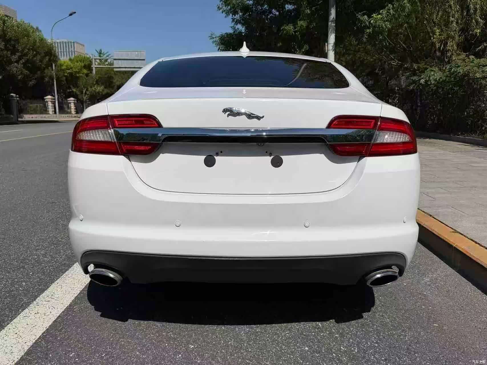 Jaguar XF, 2015 3