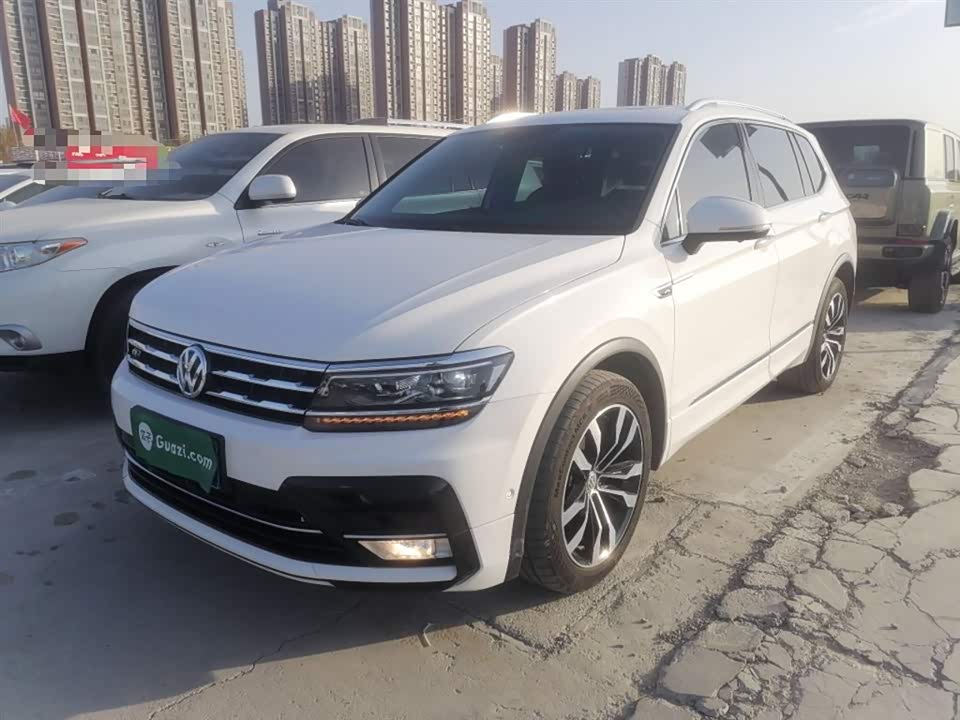 Volkswagen Tiguan L