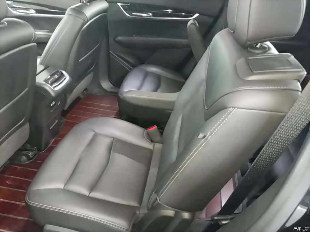 Cadillac XT6, 2022 17