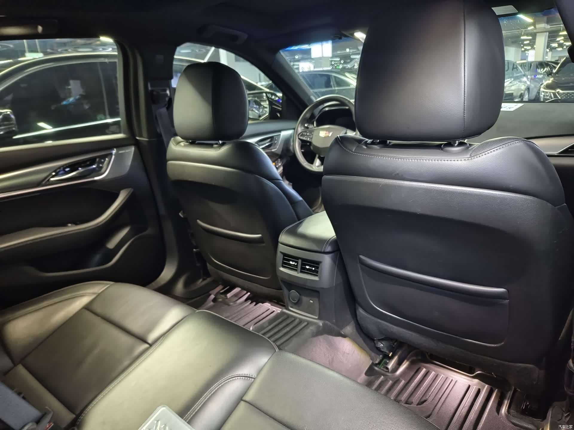 Cadillac CT5, 2022 12