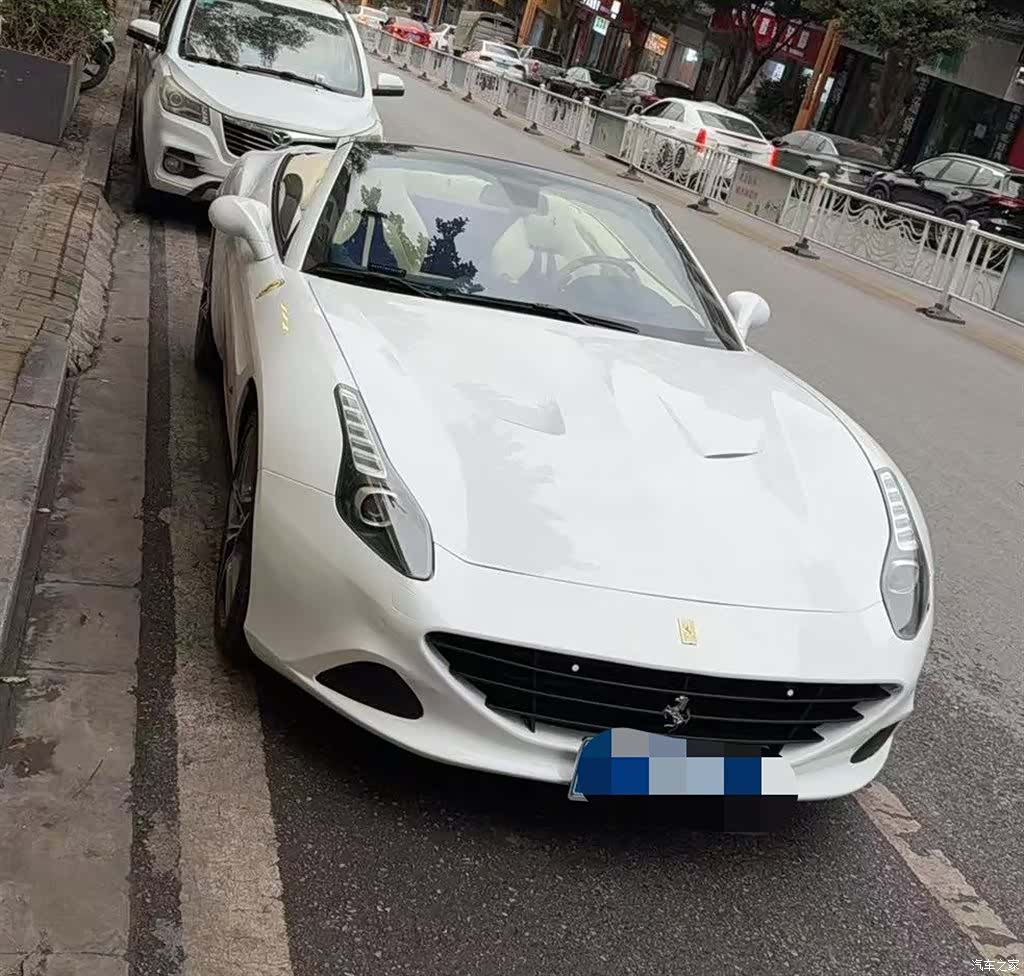 Ferrari California, 2015 9