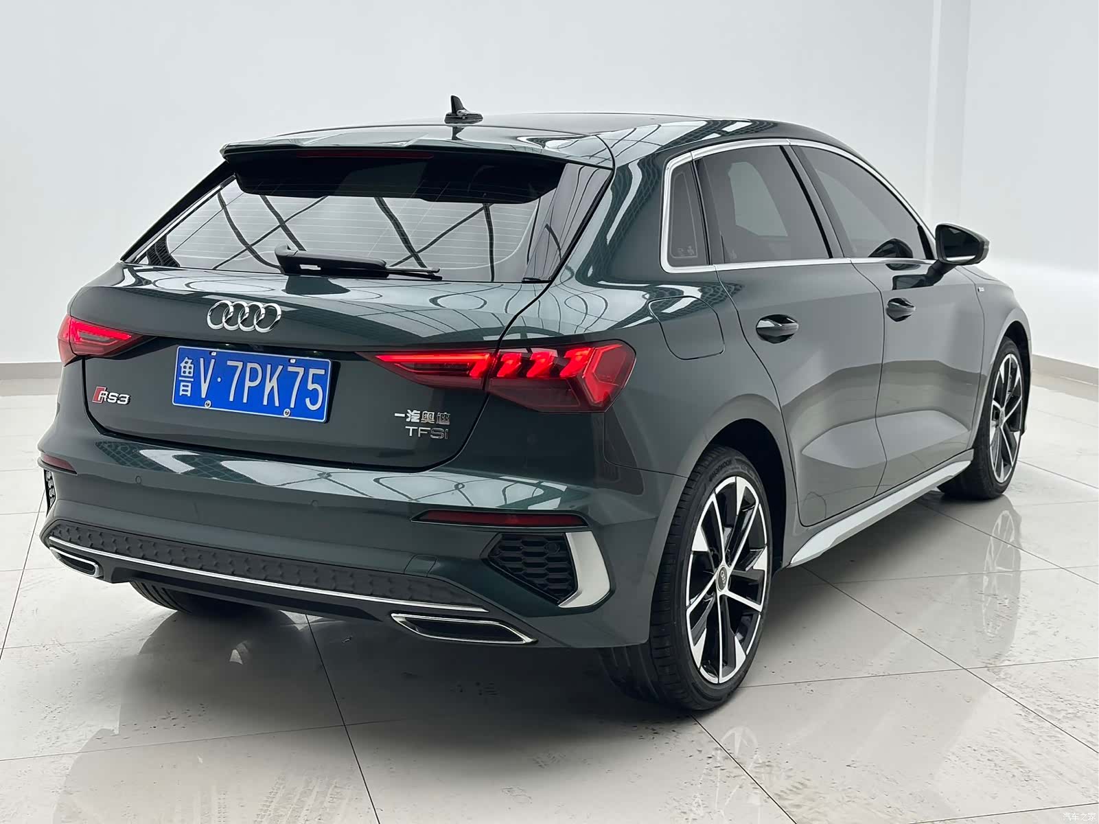 Audi A3, 2023 все фото