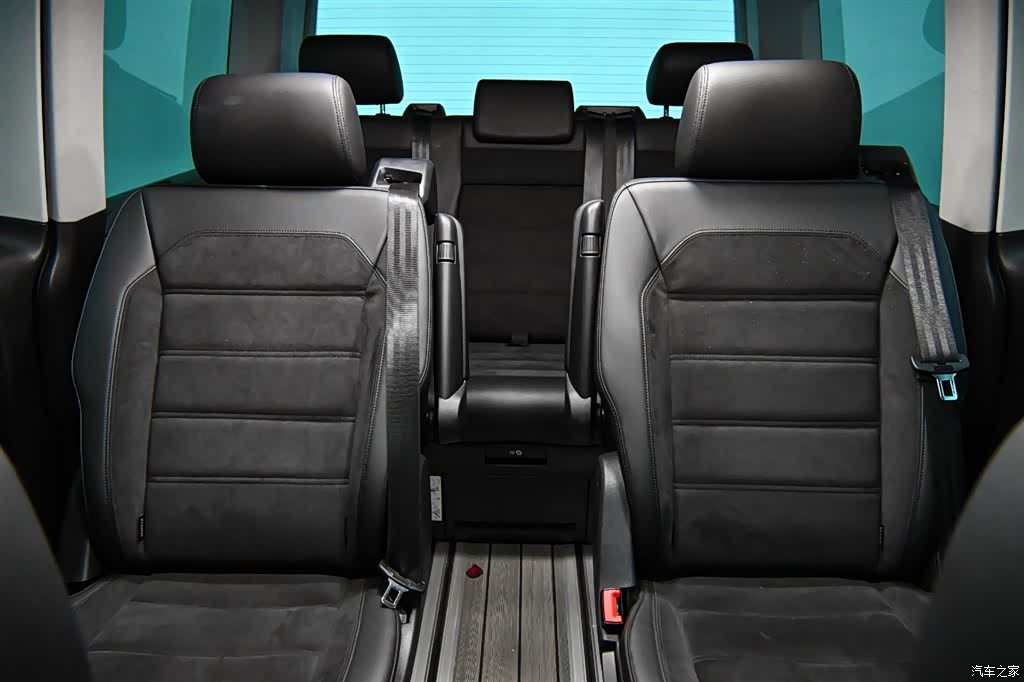 Volkswagen 7, 2020 10
