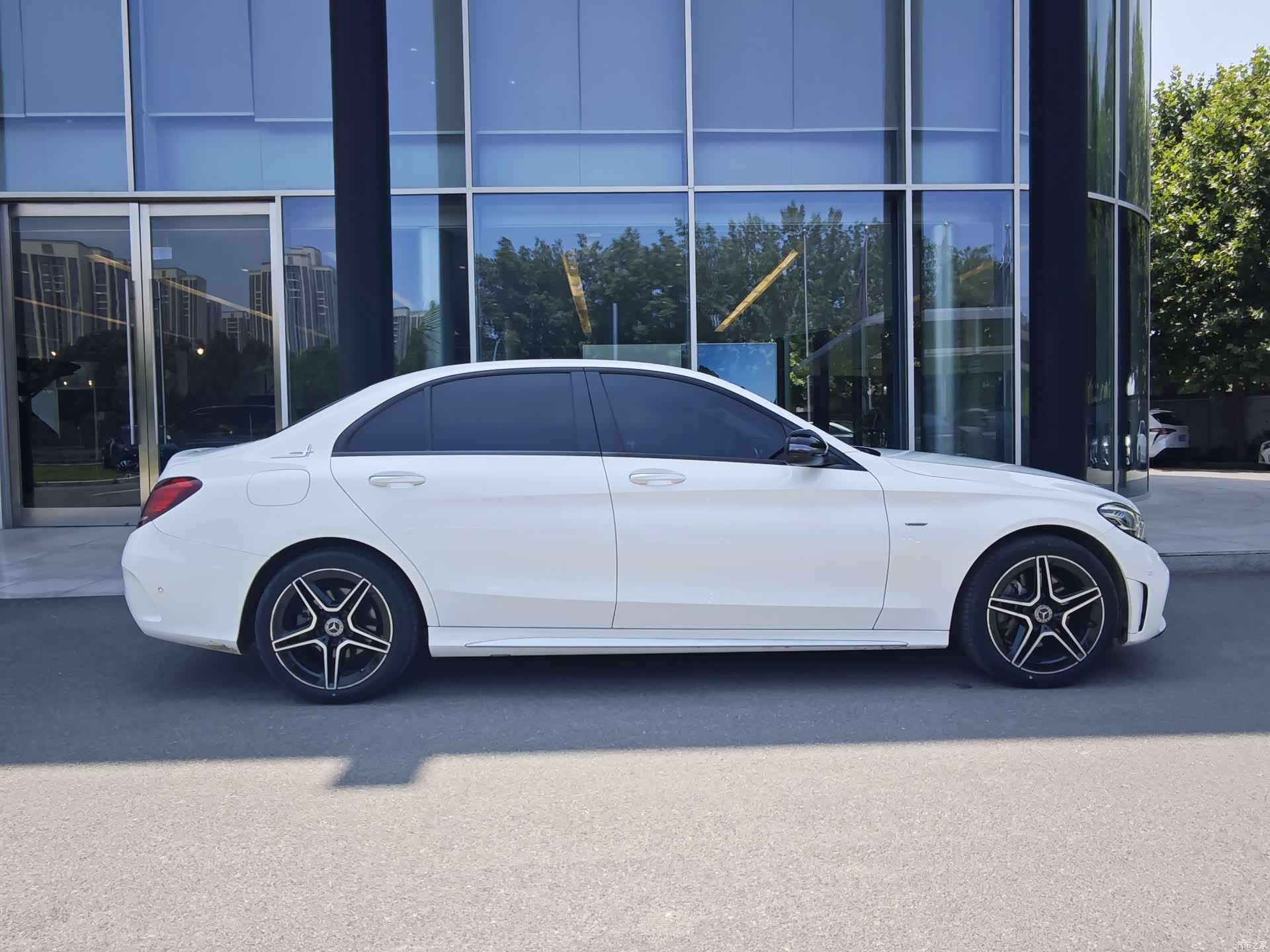 Mercedes-Benz C-Class, 2020 4