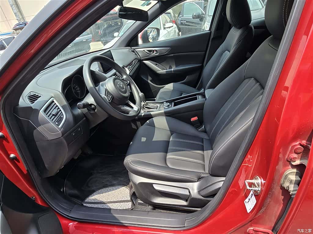 Mazda CX-4, 2018 8