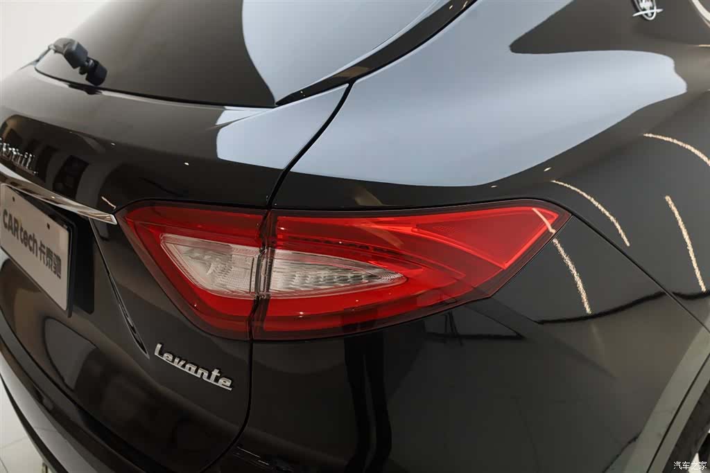 Maserati Levante, 2018 10