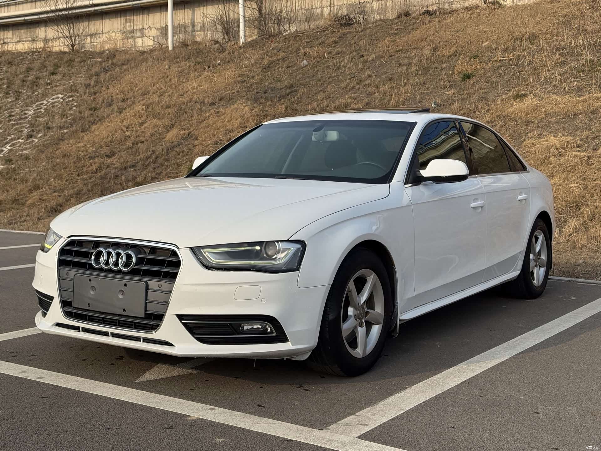 Audi A4L, 2015 1