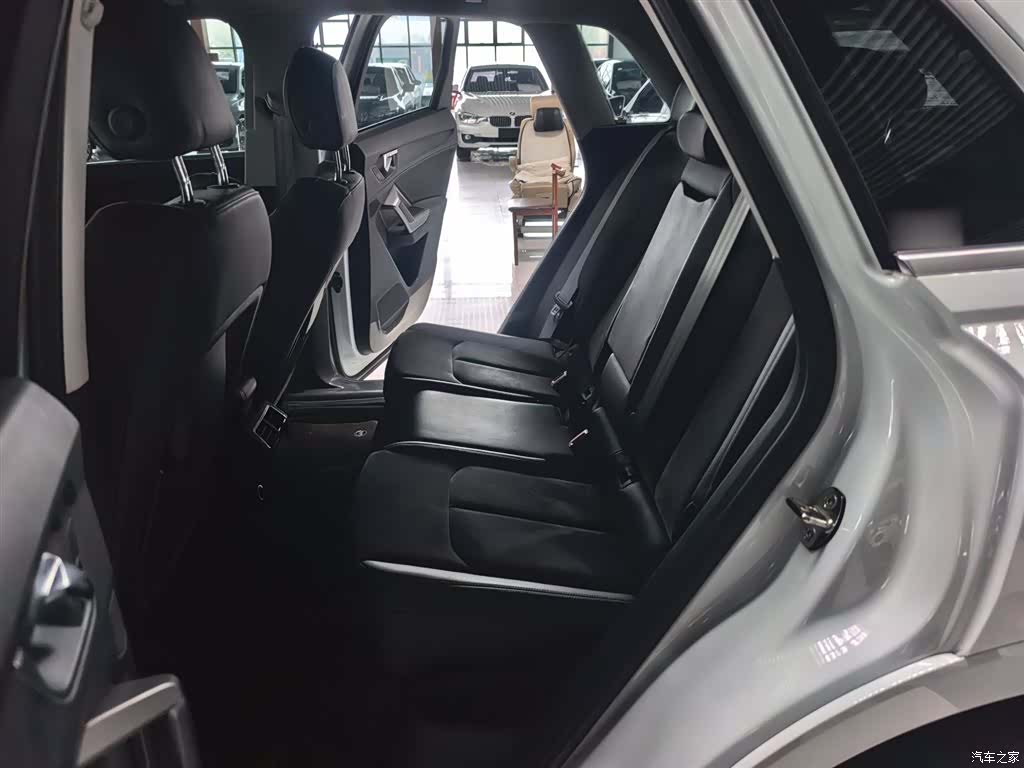 Audi Q3, 2019 10