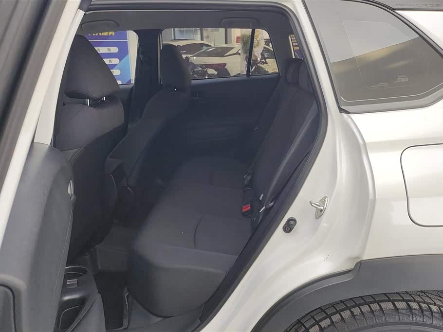 Toyota Corolla Sharp amplifier