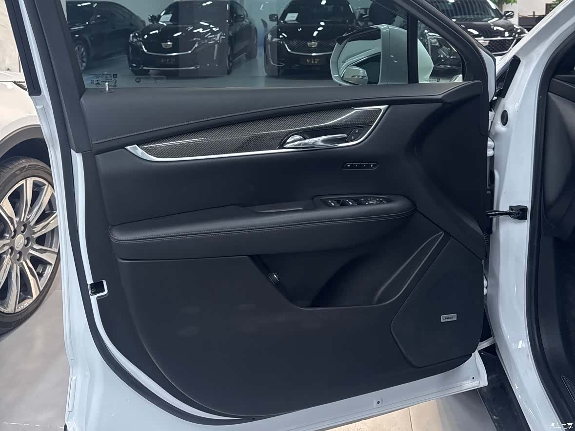 Cadillac XT5, 2023 12