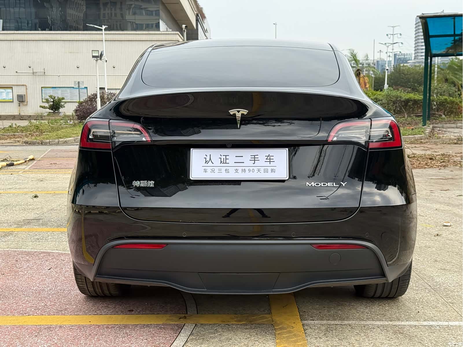 Tesla Model Y, 2023 10